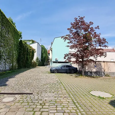 Apartment Residence Bratislava Apartament *