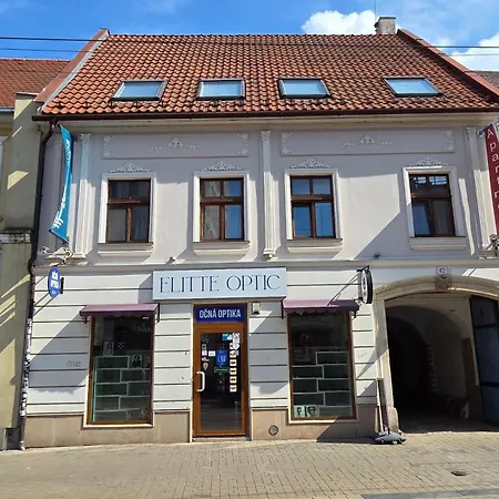 아파트 레지던스 *